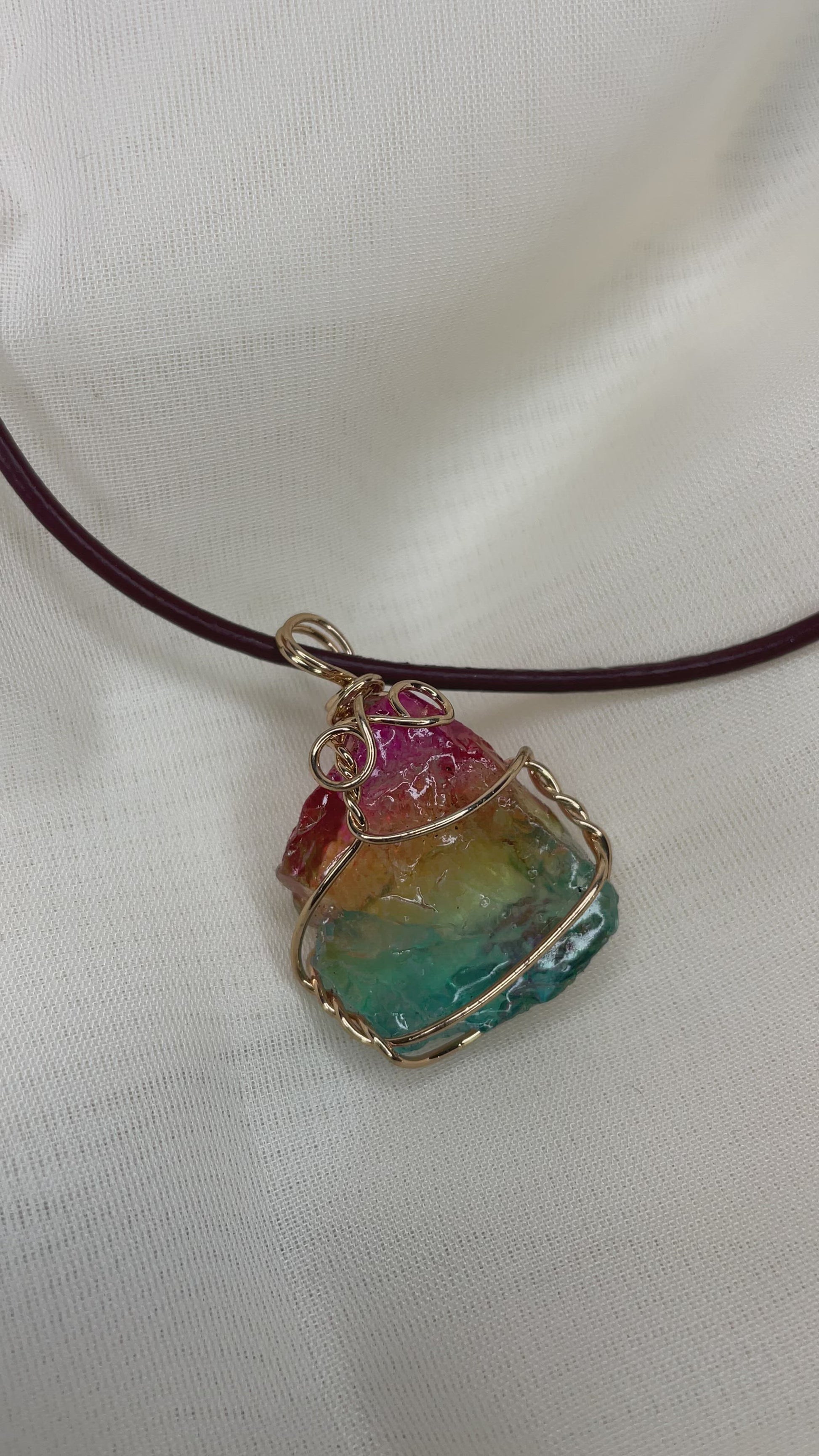 Angel Aura Point with Gold Spiral Pendant & Chain